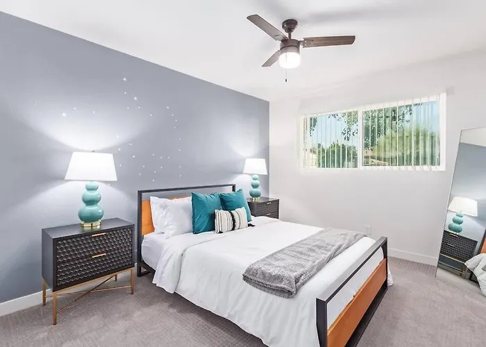 Galactic Getaway By Club - New Holiday home