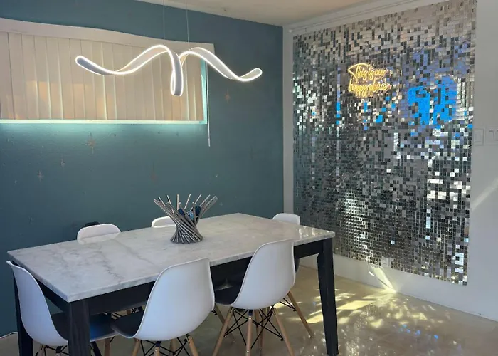 Galactic Getaway By Club - New Holiday home *